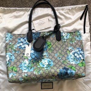 Gucci Reversible Bloom Navy Tote Small